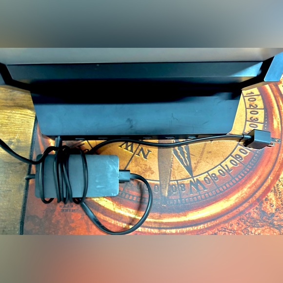 Surface Pro 3 & Microsoft Docking Station & Mouse - Picture 7 of 9